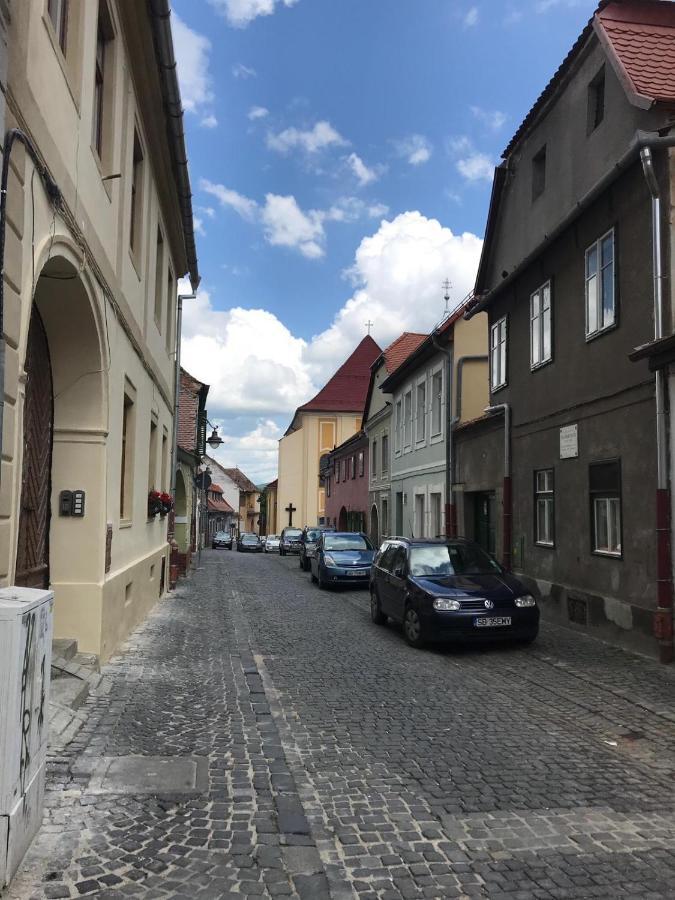 Troll'S House Apartment Sibiu Exterior foto